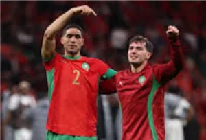 زلزال داخل عرين الأسود .. حكيمي ودياز يقطعان العلاقة مع الركراكي بعد صدمة النهائي