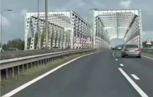 هولندا تعترض على “ضريبة الطرق” البلجيكية :     100 يورو عبء جديد على المسافرين !!