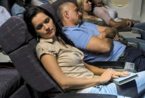 اعتقال شخص بمطار مالقة بعد اتهامه بالتحرش الجنسي على متن رحلة جوية