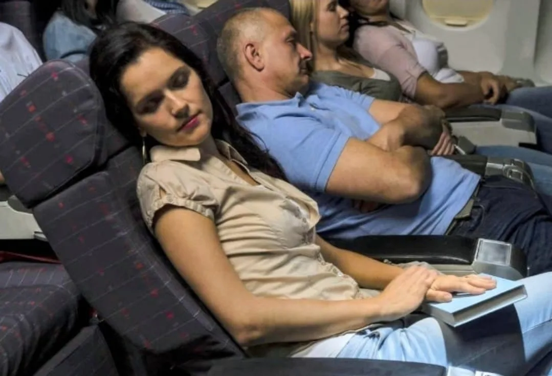 اعتقال شخص بمطار مالقة بعد اتهامه بالتحرش الجنسي على متن رحلة جوية