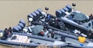 بالفيديو :     زوارق المخدرات تعود بقوة … ستّ «لانشات» تتجوّل في مستنقعات الوادي الكبير بجنوب إسبانيا أمام مرأى الجميع !