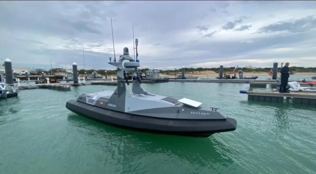 إسبانيا تستعين بالطائرات البحرية بدون طيار لمواجهة زوارق المخدرات في مضيق جبل طارق