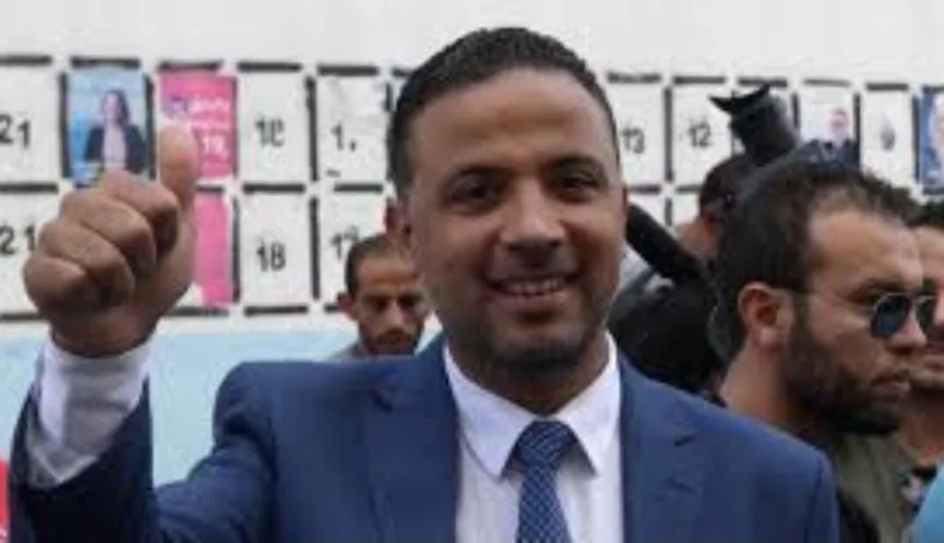 ترحيل تحت الطاولة :     كيف دهست الجزائر مبدأ عدم الإعادة القسرية وسلمت معارضًا سياسيًا تونسيا للمجهول؟