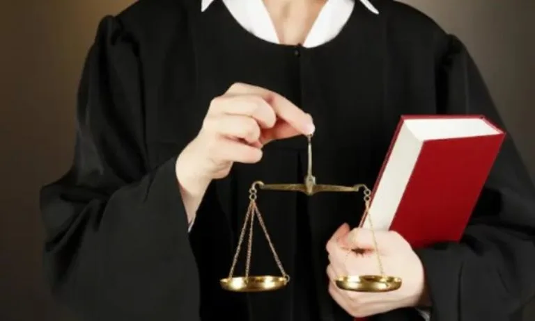 شبكة محامية فاس تعود إلى الواجهة بملفات نصب جديدة تطال عشرات الضحايا