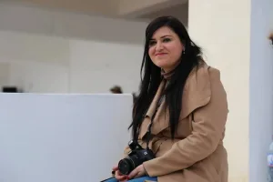 القضاء التونسي يفرج عن الصحافية شذى الحاج مبارك بعد عام من الاعتقال في قضية “إنستالينغو”