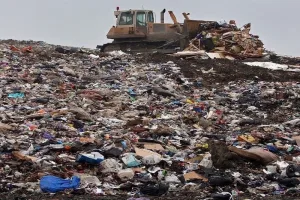 نفايات المغرب تتضاعف نحو 2050 وتضعه في قلب تحديات البيئة بالمنطقة