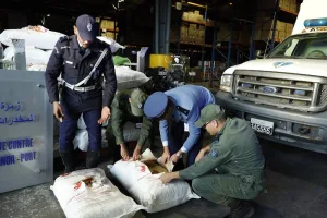 الفرقة الوطنية للجمارك تشدد الخناق على شبكات تهريب المواد الغذائية قبيل رمضان