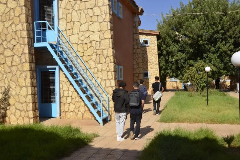 البرلمان يصادق نهائياً على قانون التعليم المدرسي ويؤسس لتعاقد تربوي جديد