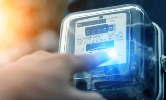 الحسيمة :    فاتورات صادمة تُثقل كاهل الساكنة … اختلالات في تدبير الماء والكهرباء تُفجّر موجة غضب