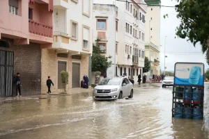 الأمن ينفي شائعات النهب بالقصر الكبير ويؤكد الجاهزية الميدانية