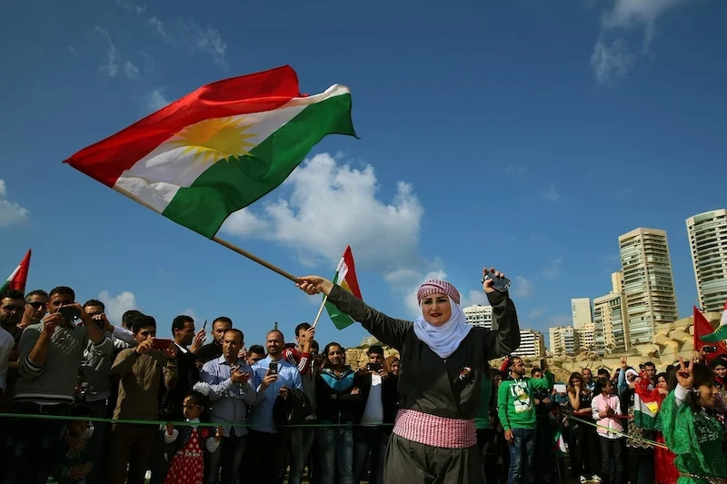 روج آفا على حافة الأفول: تراجع الحلم الكردي في سوريا المتحولة