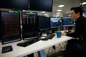 تهديدات ترامب تهزّ الأسواق الأوروبية مع افتتاح حاد على الخسائر