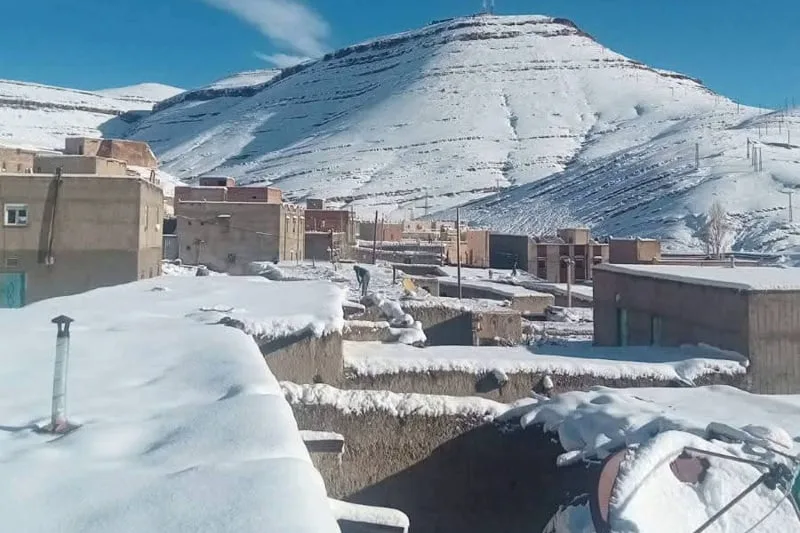 طقس قاسٍ يضرب عدداً من مناطق المملكة..ثلوج وبرد قارس ورياح قوية