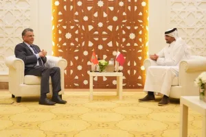 وهبي والمهندي يعززان الشراكة القانونية المغربية القطرية من الدوحة