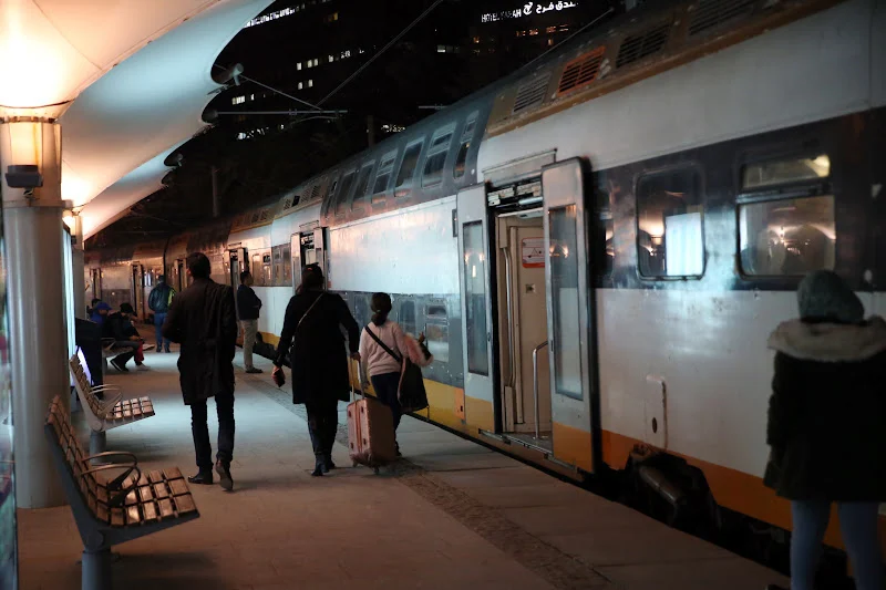 وزارة النقل تفعّل الأمازيغية اللغة الأولى للمغاربة في القطارات والطائرات والمطارات