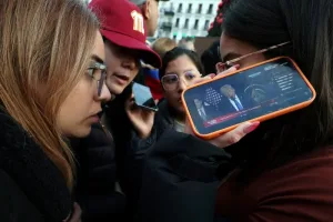 ترامب يؤكد أن واشنطن “تدير” فنزويلا بعد اعتقال مادورو ورودريغيز تبدي استعدادها للتعاون