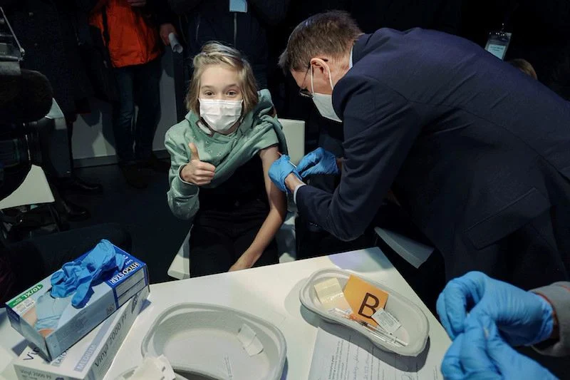 تعديل مثير للجدل في سياسة تلقيح الأطفال بالولايات المتحدة