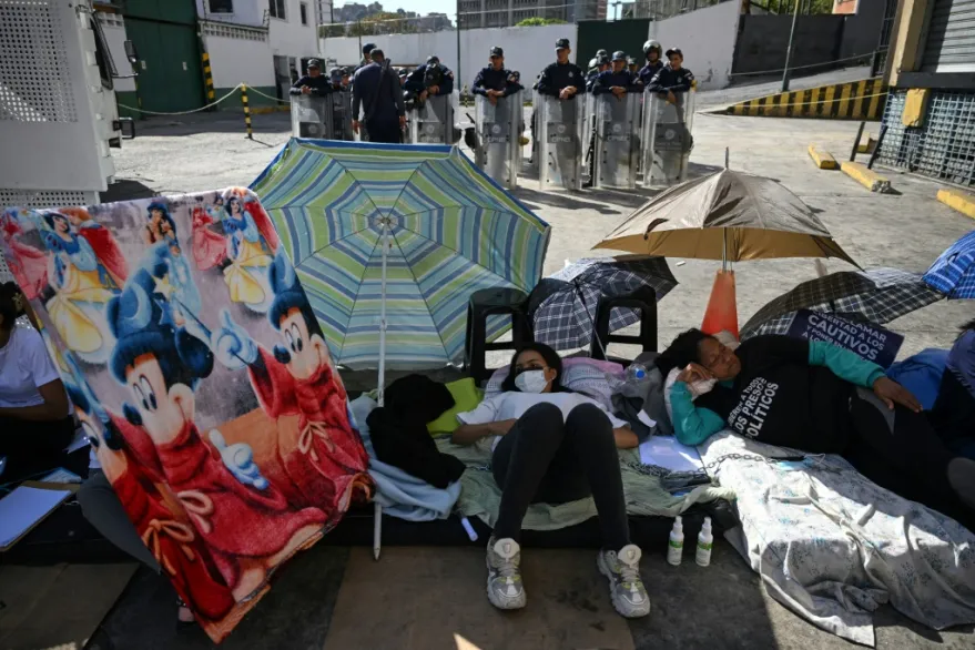 إضراب عن الطعام في كراكاس احتجاجا على تأجيل قانون العفو عن السجناء السياسيين