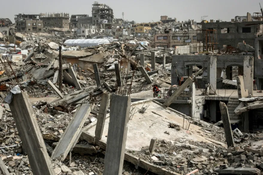 ضربات جديدة تهز غزة وتوقع قتلى رغم سريان الهدنة المتعثرة