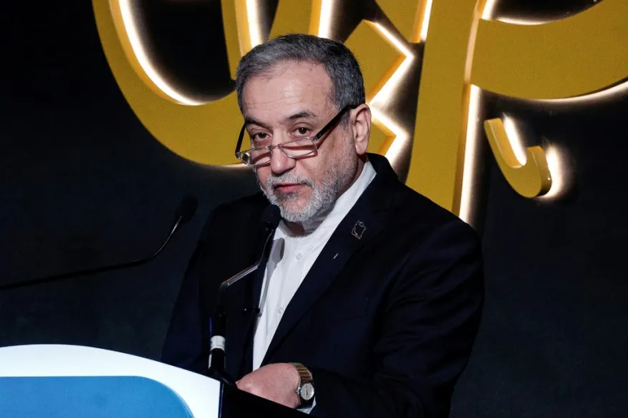 جنيف تحتضن جولة جديدة من المحادثات النووية بين طهران وواشنطن وسط تصعيد عسكري وتباين في الشروط