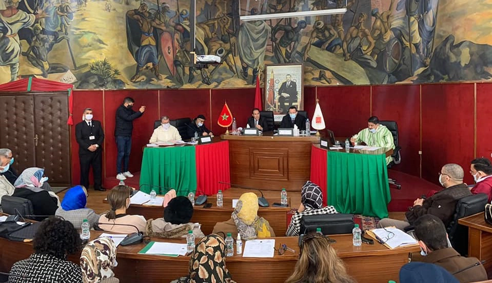 تطوان :     قرارات عزل تهزّ المجلس الجماعي بعد إدانات قضائية لمنتخبين