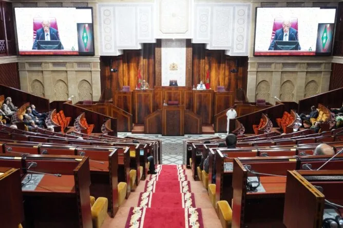 أسئلة بلا أجوبة تحت القبة.. أرقام الرقابة البرلمانية تكشف فجوة بين الكمّ والاستجابة