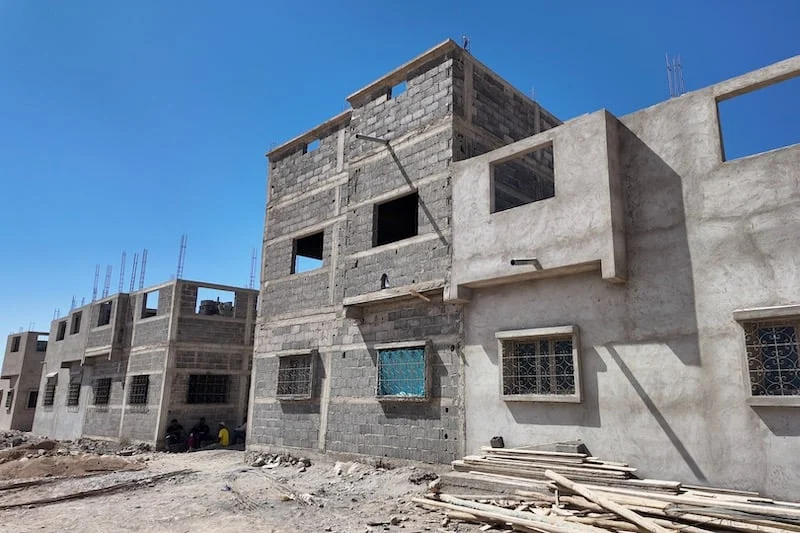 تقارير داخلية تفجّر شبهات اختلالات بالتعمير وتدفع ولاة وعمالاً إلى مساءلة مسؤولين بجماعات كبرى