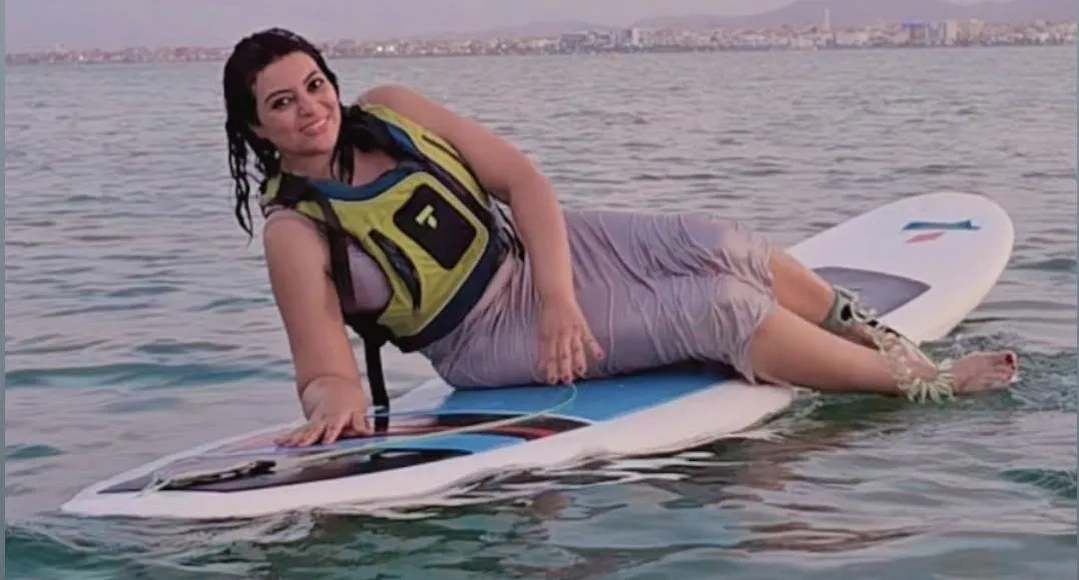 تدوينة مثيرة لمايسة سلامة الناجي تعيد النقاش حول الحرية الفردية وحدودها في المجتمع المغربي