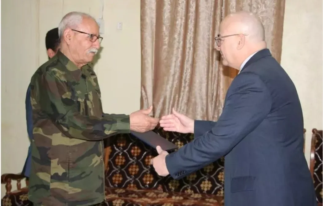 رغم التغيرات الأخيرة في فنزويلا والإطاحة بمادورو  … يواصل نظام كركاس دعم جبهة البوليساريو.