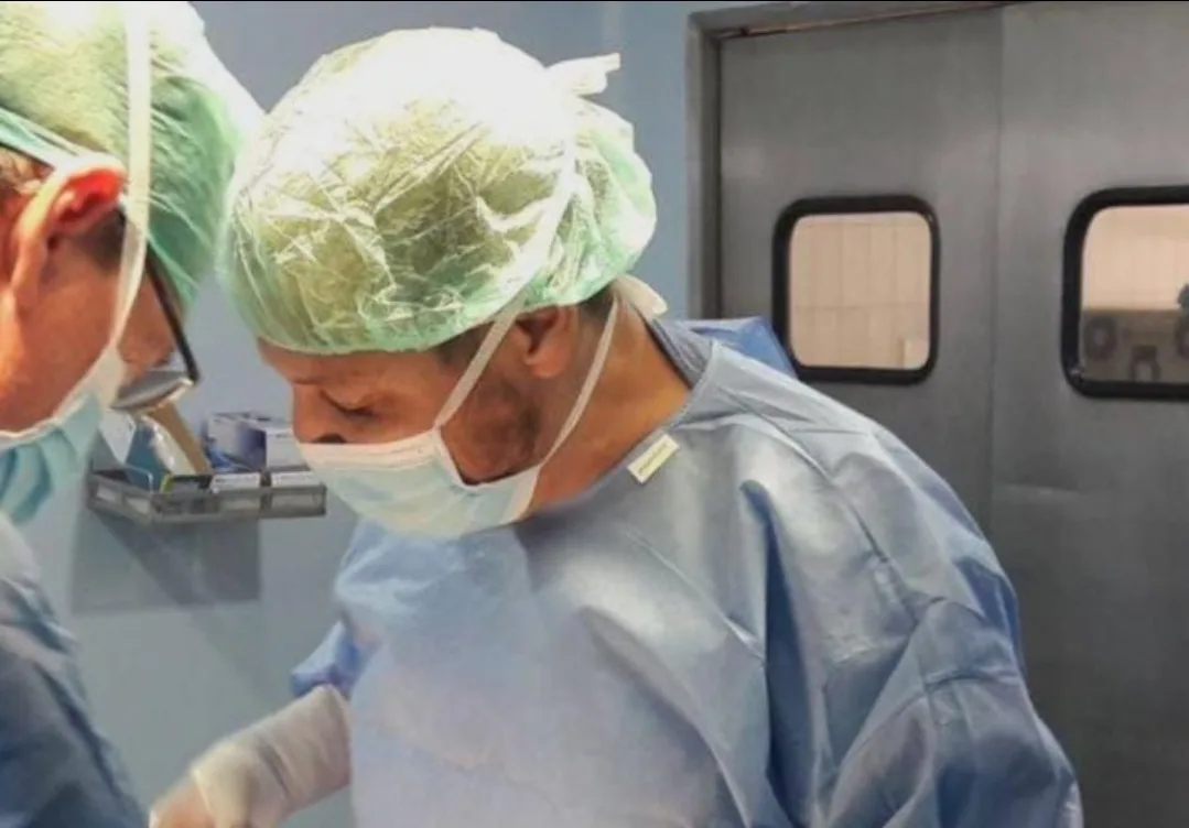 مليلية :     الجراح المغربي مصطفى أبرشان يفوز بجائزة الابتكار في الجراحة 2026