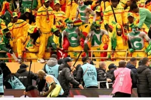 وكيل الملك بالرباط ينفي إضراب معتقلين سنغاليين خربوا ملعب الأمير مولاي عبد الله