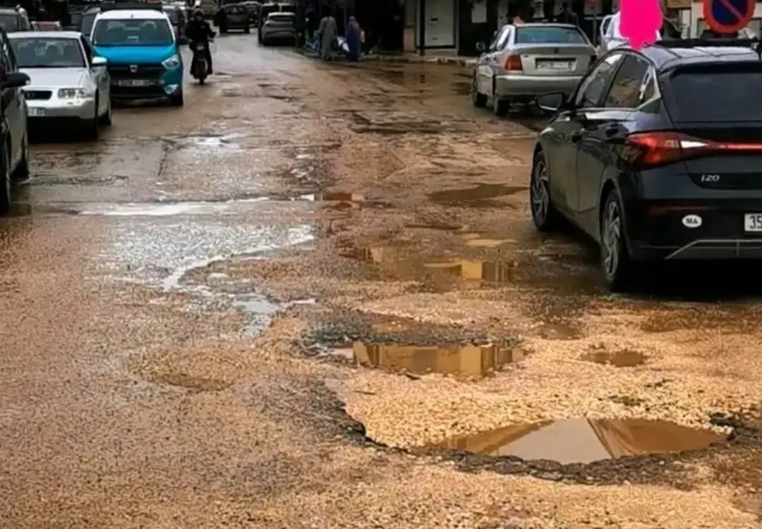 إمزورن :      قطرات مطر تكشف عورة المجلس الجماعي !