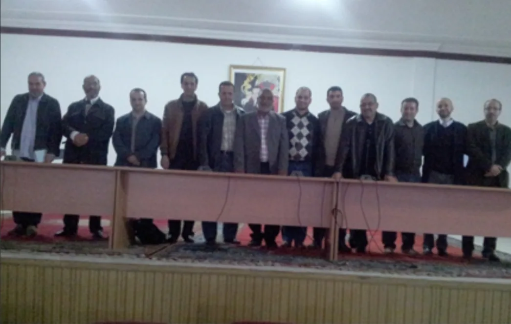 الحسيمة :   الفضاء المغربي للمهنيين يناقش أوضاع التجار ويدعو إلى حلول عاجلة لعدد من الإكراهات الاقتصادية