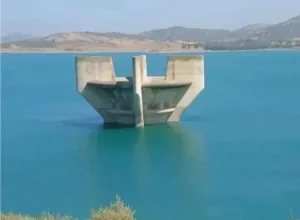 تقنيا … وضعية سد وادي المخازن مستقرة بعد إفراغ مستوى الحقينة