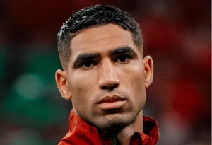 حكيمي في مفاوضات للرحيل عن باريس سان جيرمان