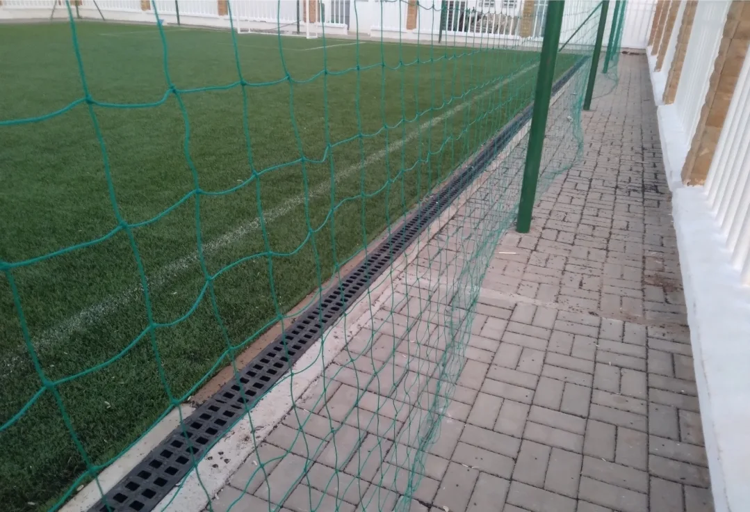 الدريوش :    تفويت ملعب القرب بجماعة تمسمان لأغراض إنتخابية  يثير الجدل ومطالب بفتح تحقيق في خروقات قانونية