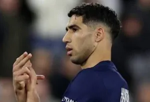 حكيمي يعود لمستواه ويشعل ليالي الأبطال ويقود باريس سان جيرمان نحو الحسم الأوروبي