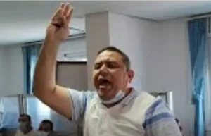 الناظور :     مأدبة الحريرة في إجتماع الأصالة والمعاصرة هذه الليلة لفك حريرة الحزب بالإقليم … حضور لافت بفندق ميركور هذه الليلة ، وإقصاء البرلماني مجعيط من اللقاء