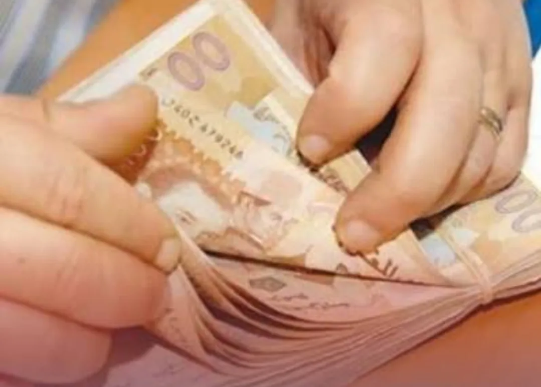 تفعيل المسطرة الغيابية في محاكمة موظفتين بالبنك الشعبي بجهة فاس … إختلستا أكثر من 244 مليون سنتيم فغادرتا المغرب !