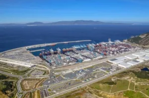 الناظور :    منحة أوروبية بـ2,1 مليون أورو تعزز دينامية تطوير المركب المينائي “الناظور غرب المتوسط”