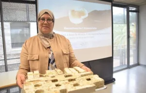 من قرية منسية إلى مختبرات إسبانيا… كاميليا السامحي تكسر العمر والمرض وأحكام المجتمع