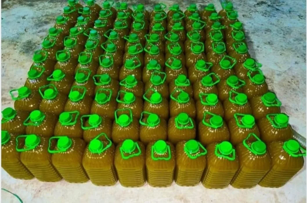 إمزورن :     تراجع أسعار زيت الزيتون إلى 30 درهما للتر بعد موسم وفير