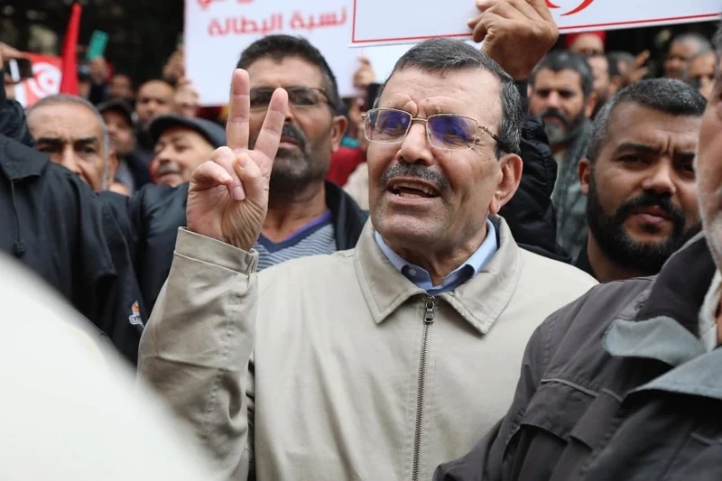 أحكام مشددة في تونس بقضية “التسفير” إلى بؤر التوتر تطال مسؤولين أمنيين وسياسيين