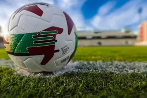 العصبة الاحترافية تضبط رزنامة الجولات 13 و14 و15 وتحدد العاشرة ليلا موعدا موحدا للمباريات