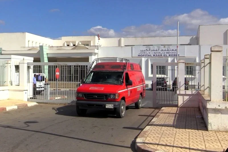 نقابة الأطباء تنتقد تدبير أزمة الفيضانات بمستشفى القصر الكبير وتطالب بإجراءات عاجلة