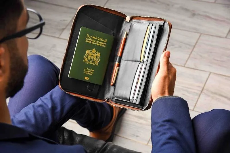 قفزة نوعية لجواز السفر المغربي إلى المرتبة 62 عالميًا والأقوى في شمال إفريقيا