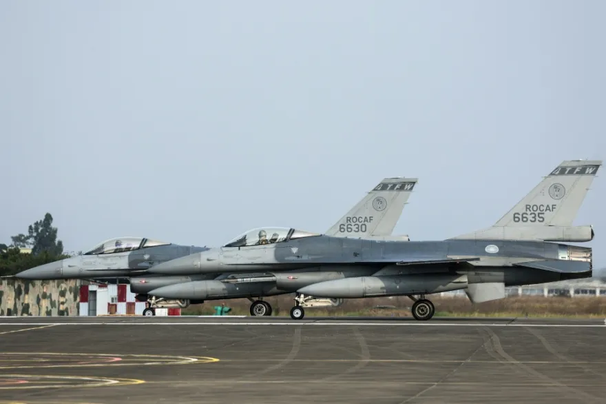 تراجع غير معتاد في الطلعات الجوية الصينية قرب تايوان يثير تساؤلات حول دوافع بكين