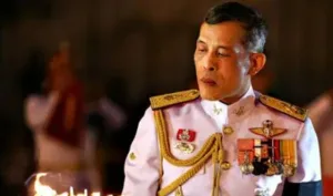 ملك الأساطير المالية: 70 مليار دولار و17 ألف عقار و38 طائرة خاصة و300 سيارة فاخرة و52 يختاً مذهباً