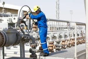 المغرب يسرّع مشاريع تحلية مياه البحر لتعزيز أمنه المائي بقدرات إنتاجية ضخمة