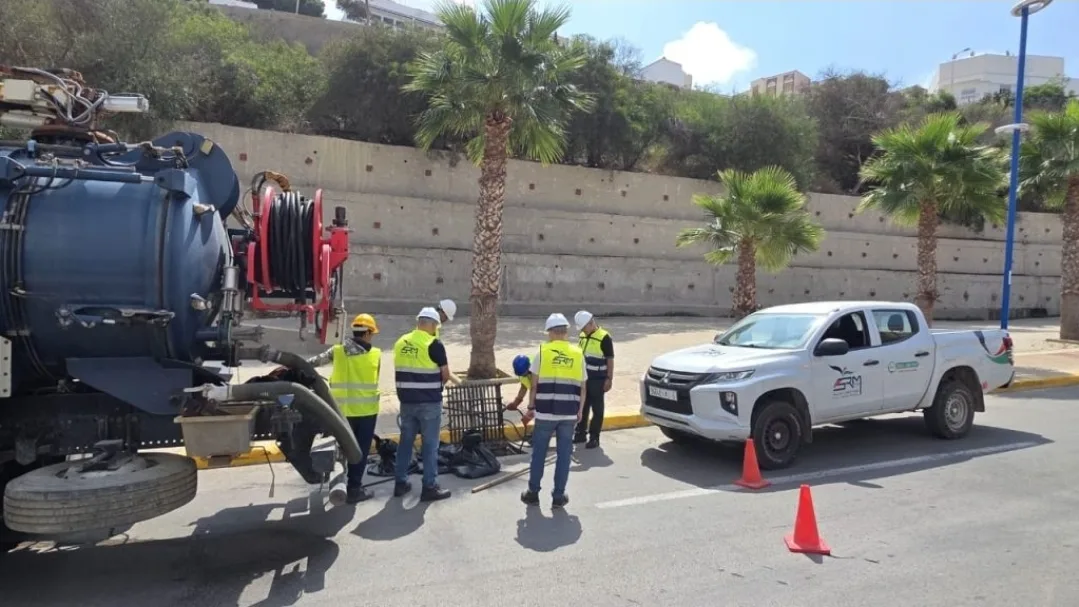 الحسيمة :      إزمورن وآيت قمرة.. شكايات متصاعدة بسبب غياب مدير وكالة الماء والكهرباء وتأخر ربط العدادات !!